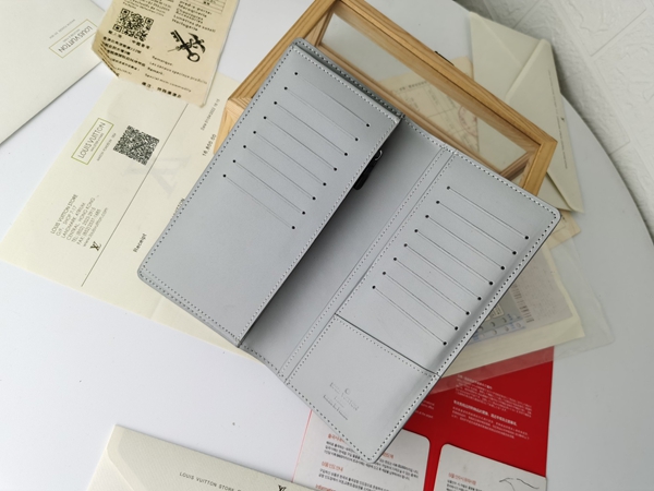 LVコピーウォレット素材ディテール